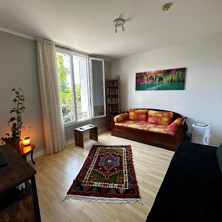 Villa la Désirée - haut de villa,62m2 , 3 pièces , 6 lits, 8 persons max,120m2 Jardin avec parking Antibes Exterior foto